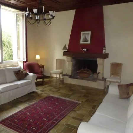 At Petit Champagne Bed & Breakfast Torxé